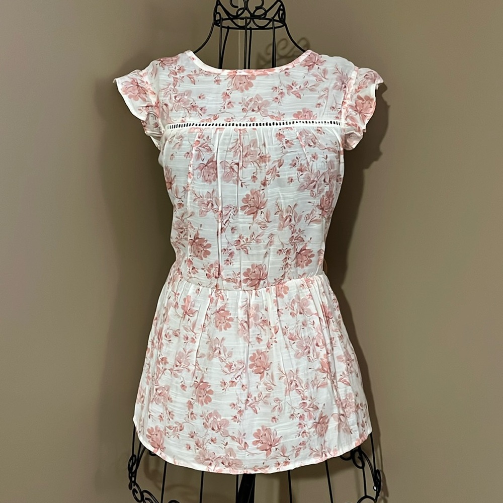 NWT- Parallel Skies Top Size M